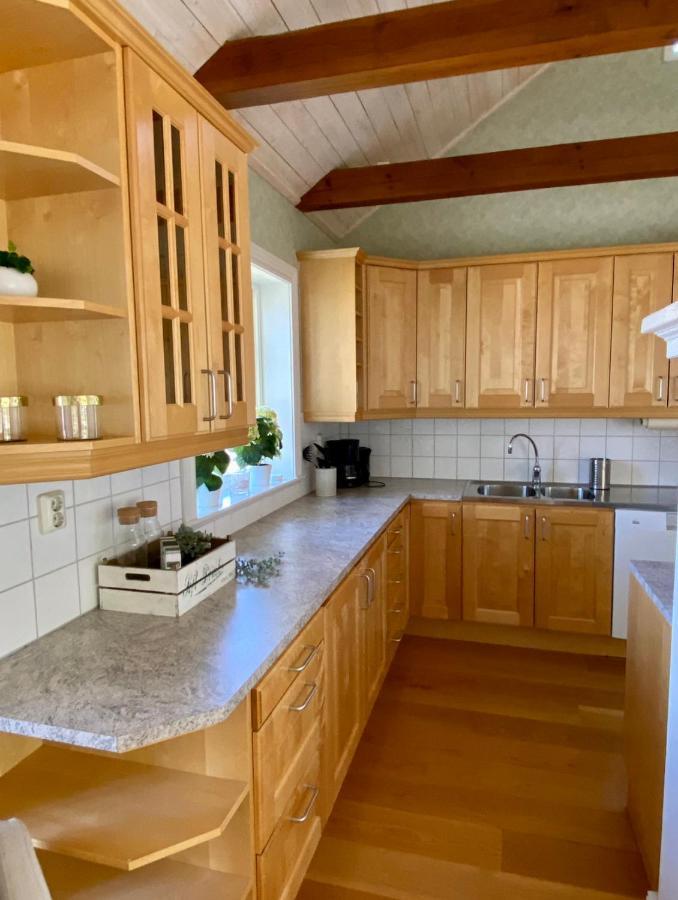 Villa I Norrtaelje Eksteriør billede