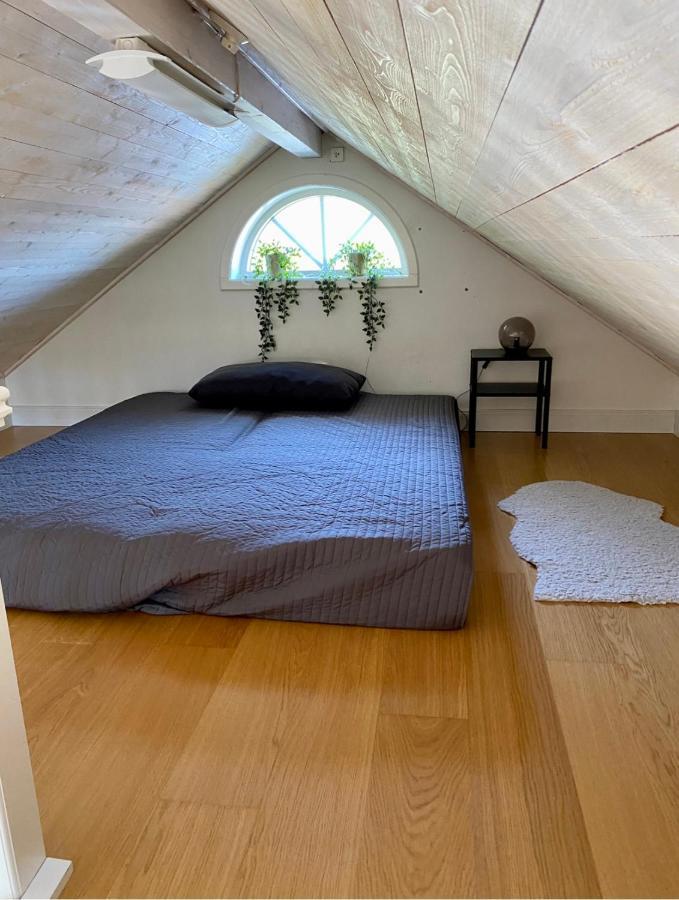 Villa I Norrtaelje Eksteriør billede