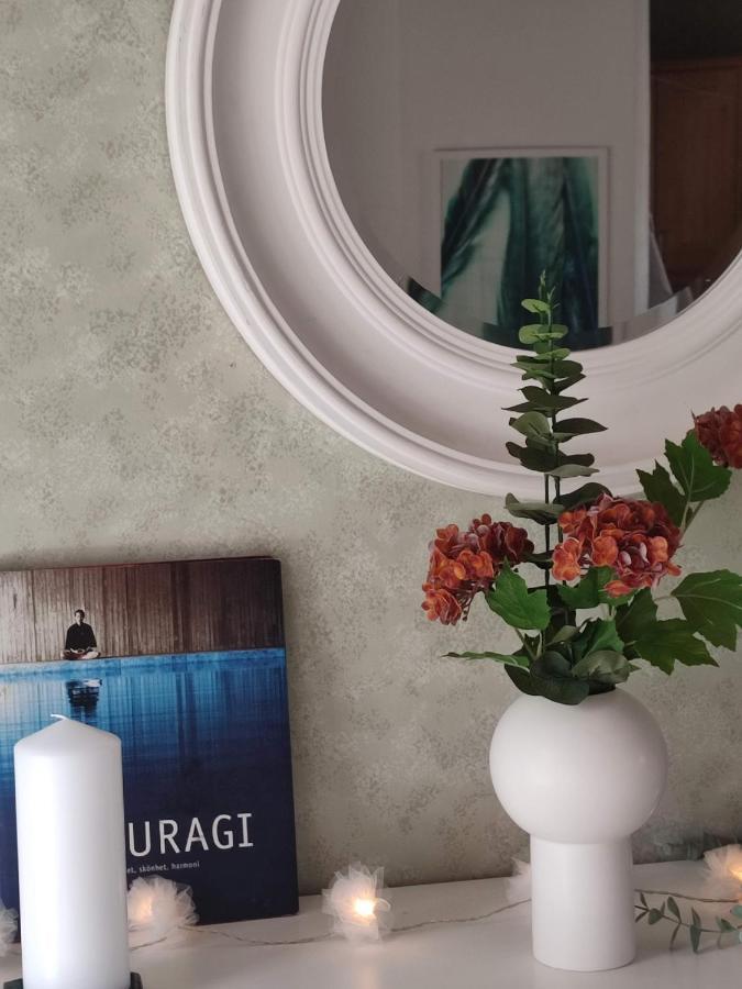 Villa I Norrtaelje Eksteriør billede