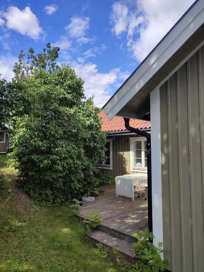 Villa I Norrtaelje Eksteriør billede