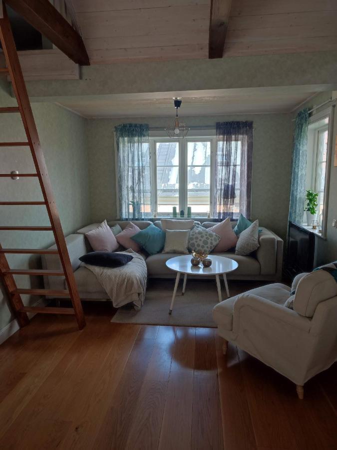 Villa I Norrtaelje Eksteriør billede