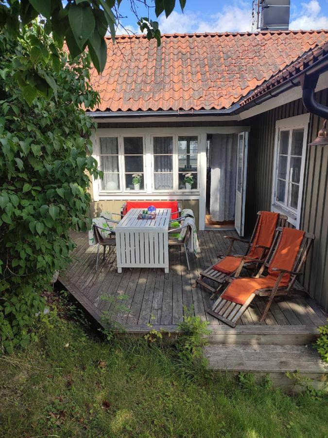 Villa I Norrtaelje Eksteriør billede